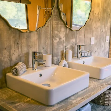 And Me Glamping Luxury tent *