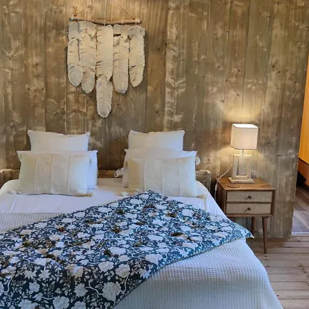 And Me Glamping Luxury tent Moncontour (Vienne)