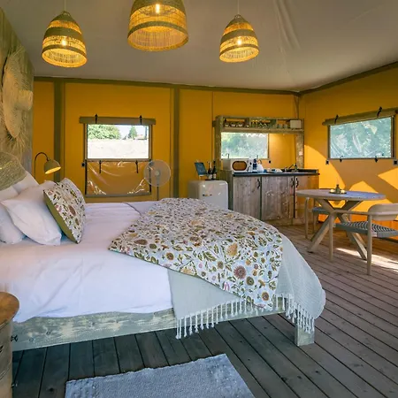 And Me Glamping * Moncontour (Vienne)