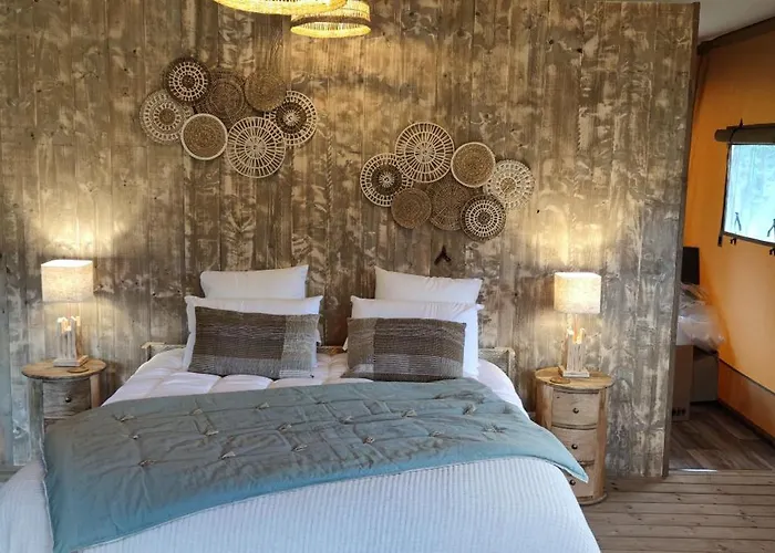 And Me Glamping Campismo de Luxo Moncontour (Vienne)