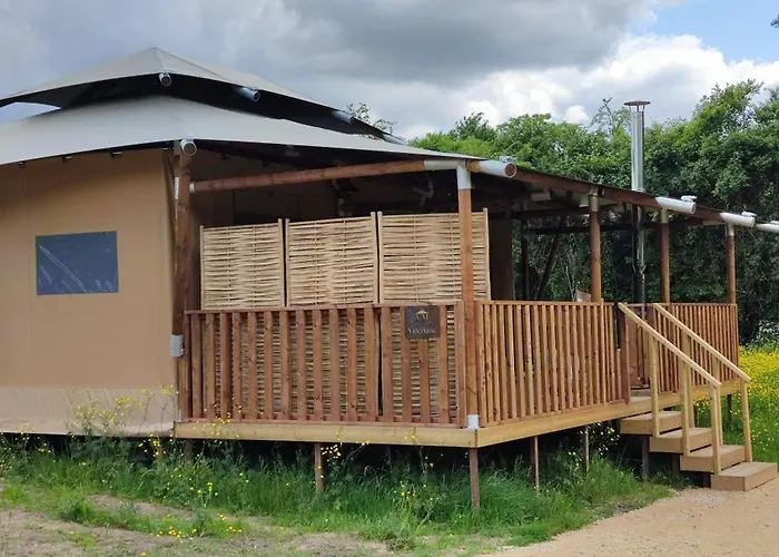 Campismo de Luxo And Me Glamping *