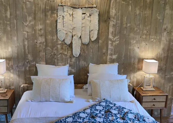 And Me Glamping * Moncontour (Vienne)