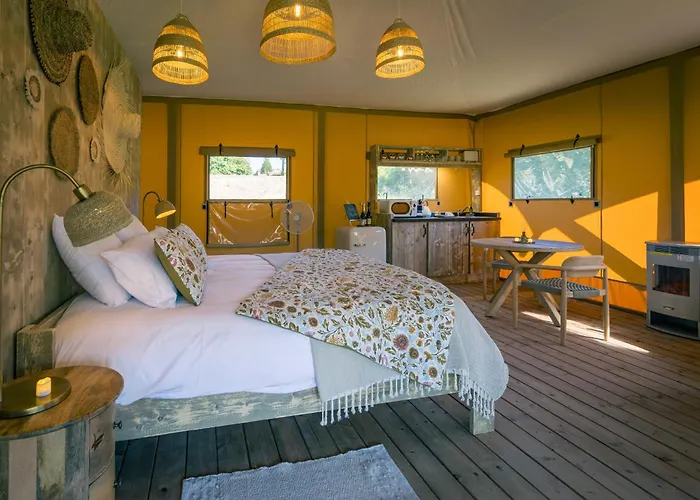 And Me Glamping * Moncontour (Vienne)